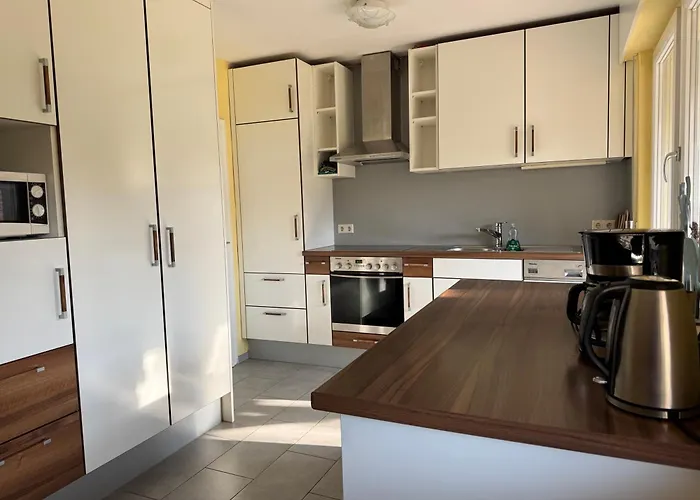 Zwischen Koeln Und Bonn, Mitte Lejlighed